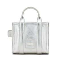 THE CROSSBODY METALLIC TOTE BAG3
