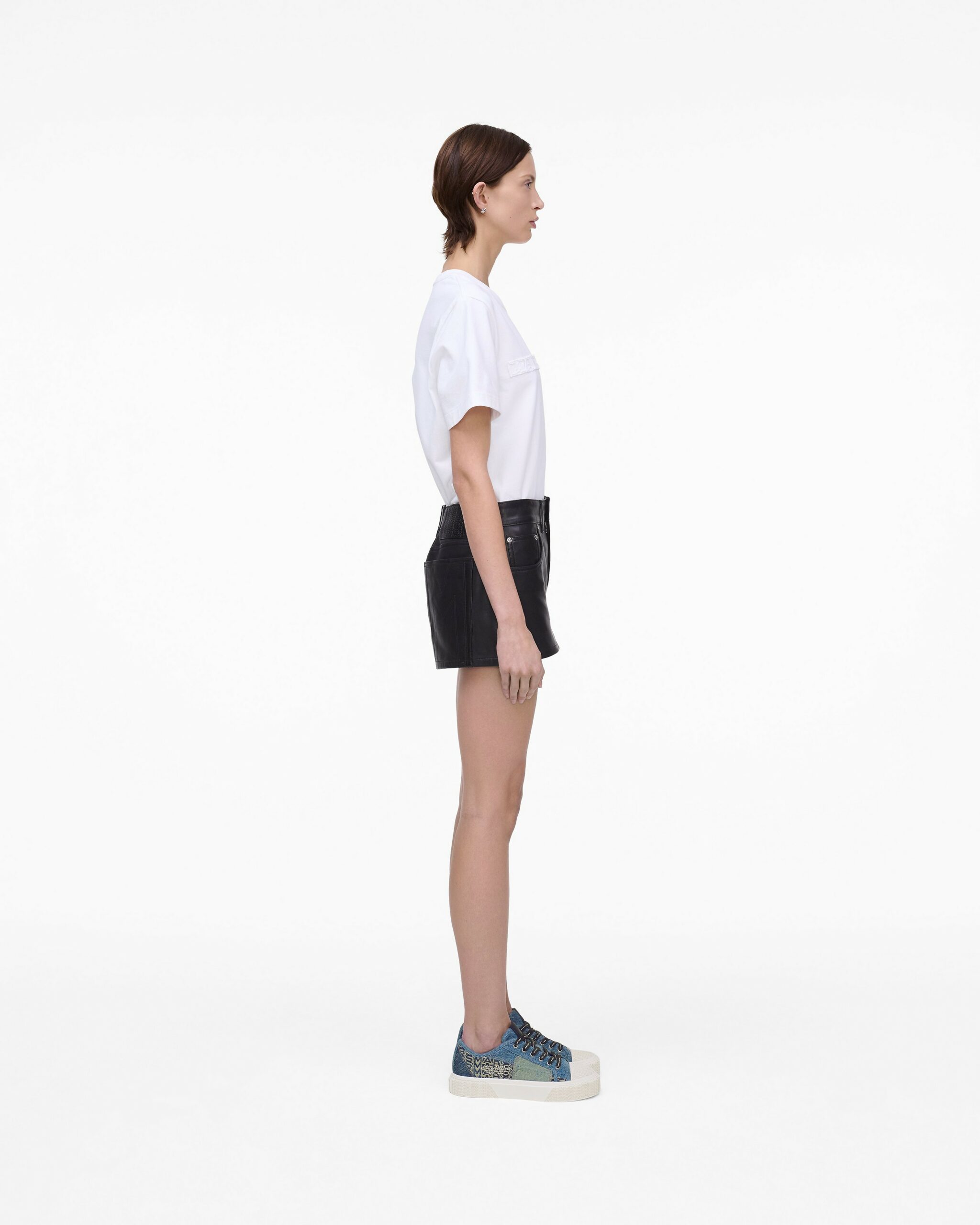MJI_2S5FSN001F15_404_F8F8F8_4-5_ALT3