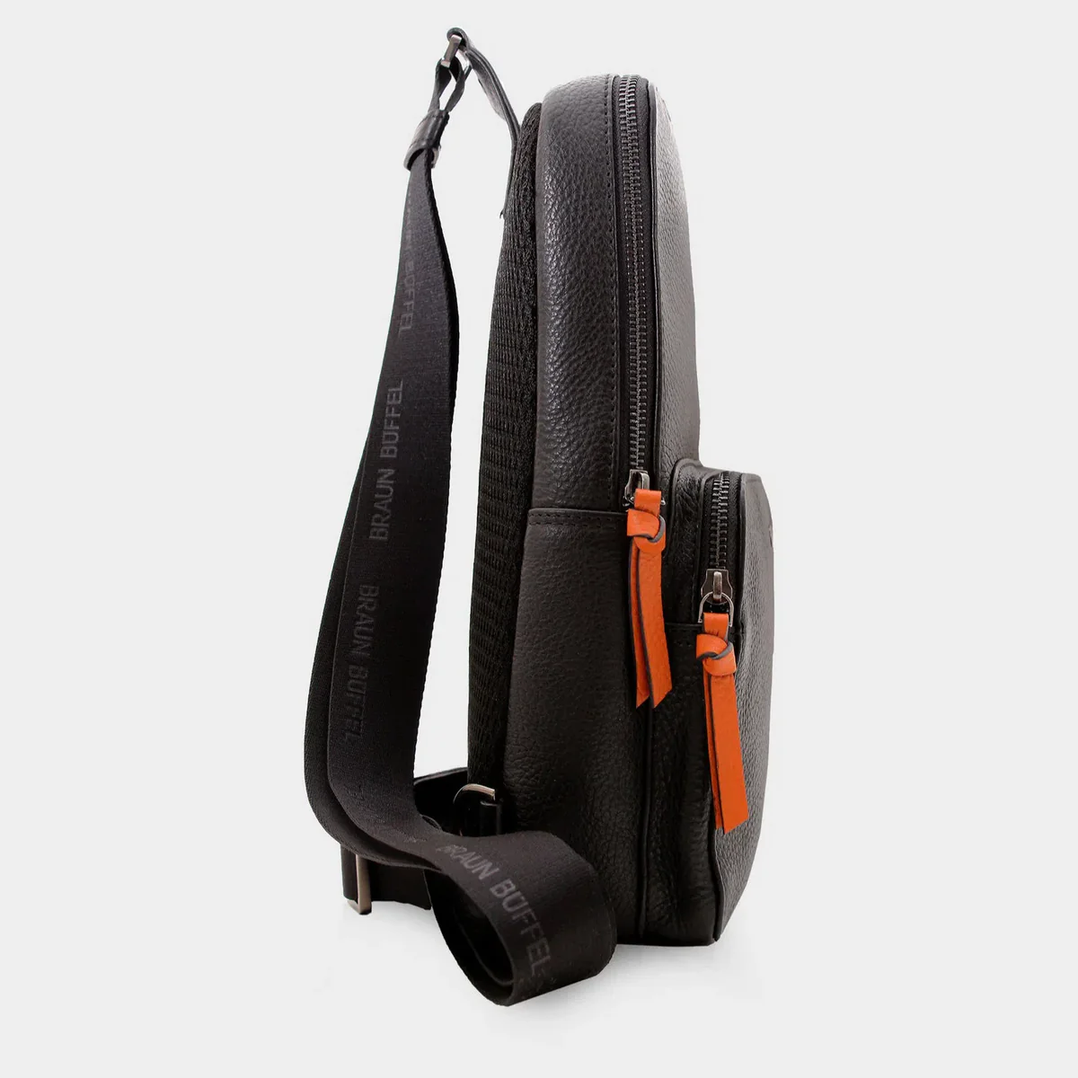 26360-808-010-novara-slingbag-schwarz-3