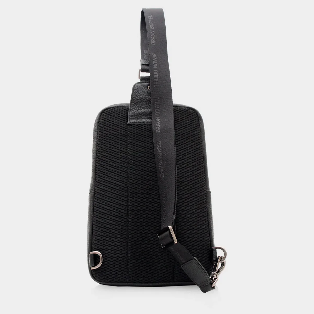26360-808-010-novara-slingbag-schwarz-6
