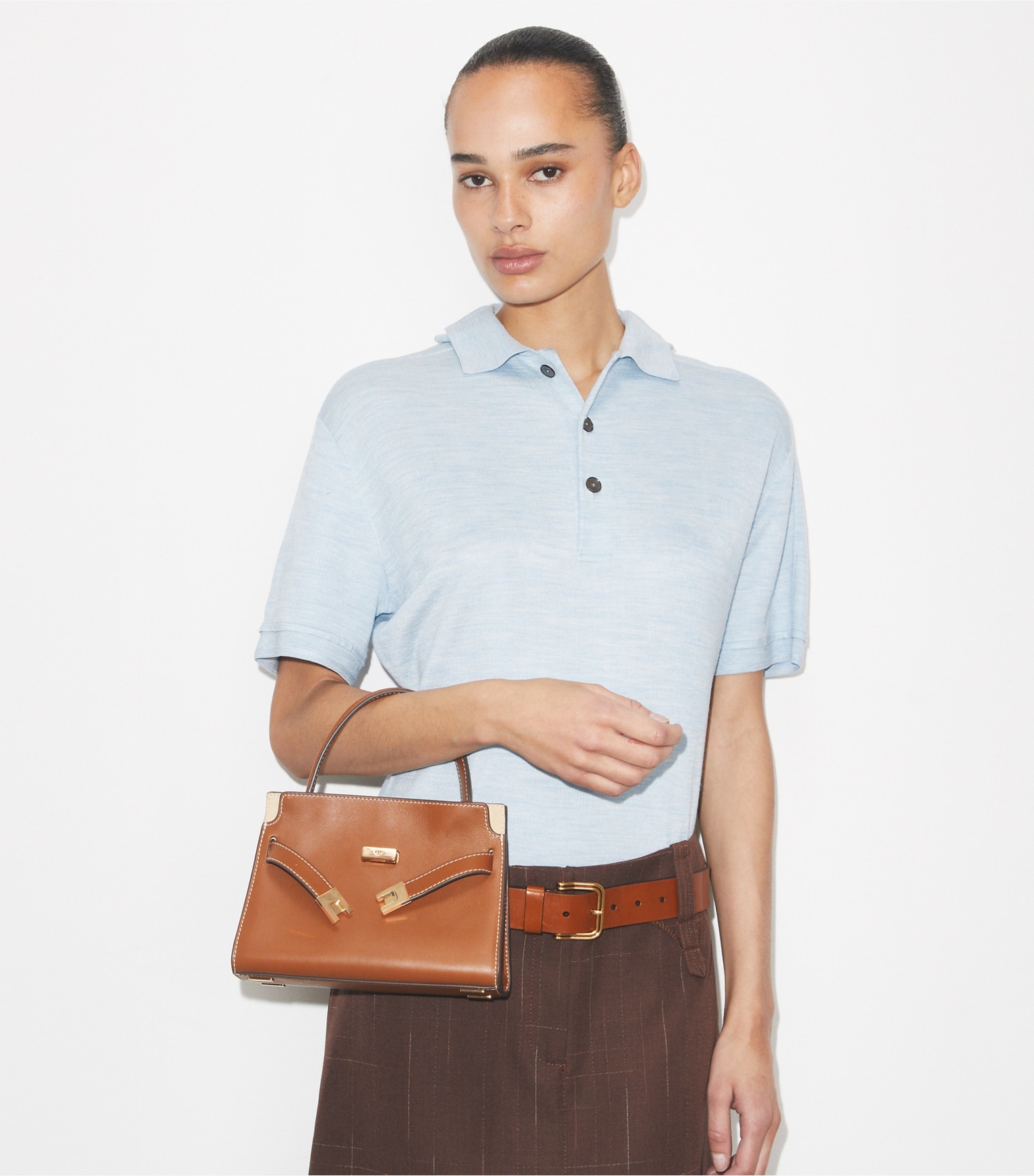 double-sac-petite-lee-radziwill-accessory-on-model.TB_178830_201_20260206_OMACC.pdp-1534×1744