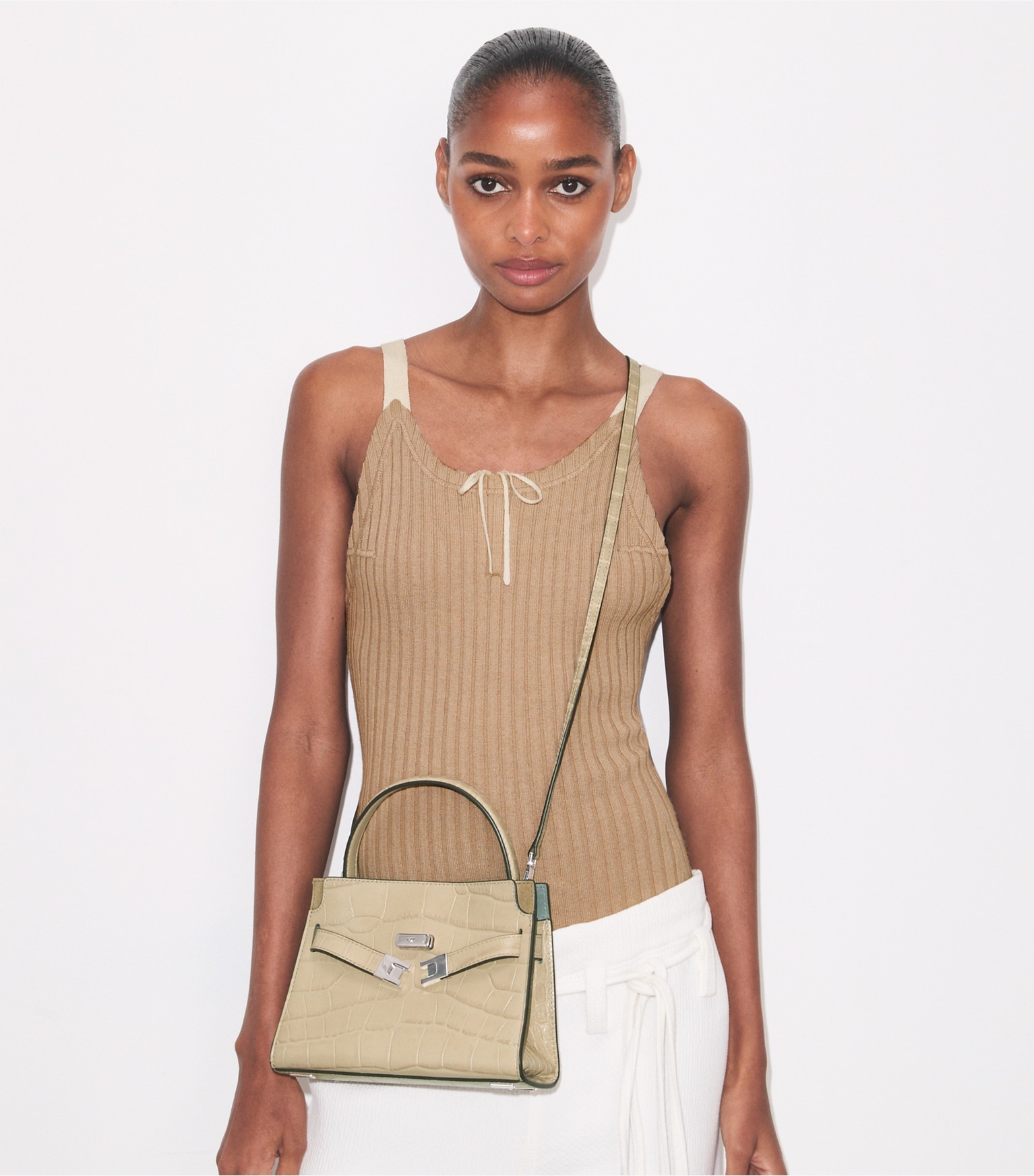 petite-lee-radziwill-croc-embossed-double-bag-additional-on-model.TB_178831_250_20260304_OMADD.pdp-1534x1744